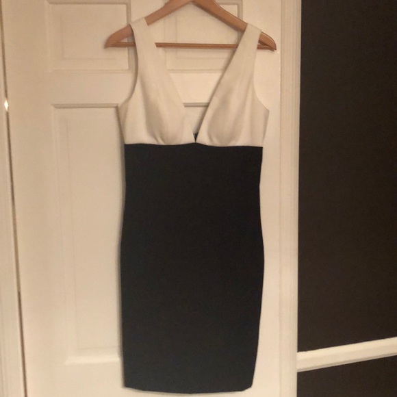 NWT Nicole Miller Collection Dress, Size 8 - Picture 1 of 6